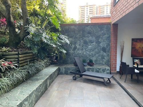 Imagen 6 de 21 de Casa Hermosa Remodelada El Poblado Tesoro