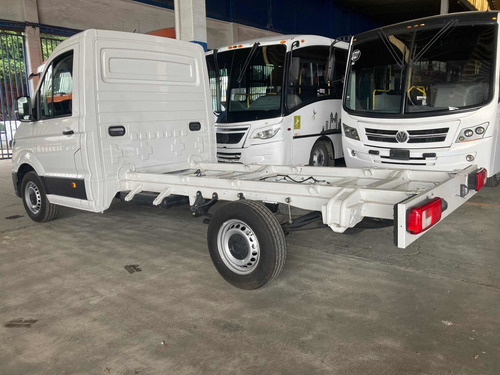 Imagen 9 de 15 de Volkswagen Crafter 2020 2.0 Chasis Cabina 3.88 Ton Mwb Mt