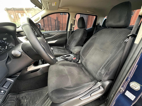Imagen 10 de 17 de Nissan Frontier 2018 2.5 Se Doble Cabina (( Gl Motors ))