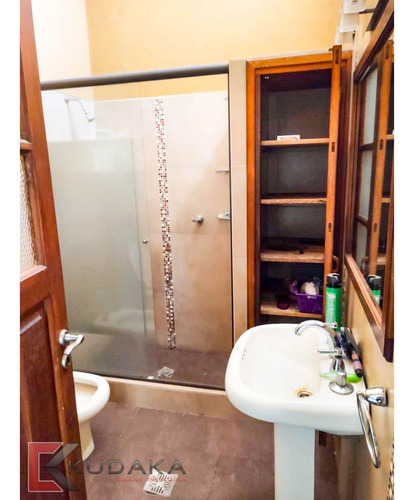 ¡increíble Oportunidad! Propiedad De 3 Dormitorios + Departamento Independiente En Parque Capital. Apto Credito