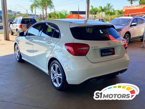 Imagem 7 de 14 de Mercedes Benz A 200 1.6 Turbo Branco 2015