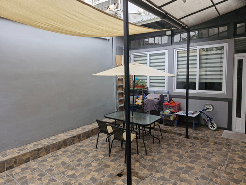 Excelente Y Comoda Casa En Venta, Comuna De Stgo. Centro