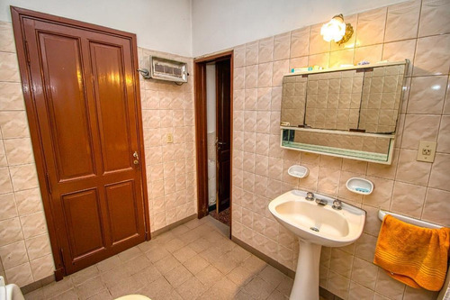 Imagen 18 de 22 de Casa Venta 3 Dormitorios 3 Baños 3 Cocheras 525 Mts 2 Totales - La Plata