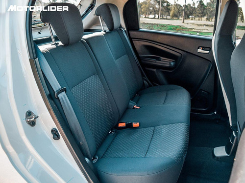 Imagen 11 de 23 de Suzuki Celerio 1.0 Gl Extra Full | Permuta / Financia