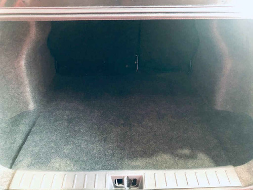 Imagen 4 de 13 de Nissan Versa 2020 4p Platinum L4/1.6 Aut
