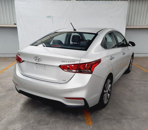 Imagen 5 de 14 de Hyundai Accent Gls 2019
