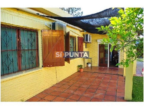 Imagen 2 de 11 de Casa En Venta - Maldonado