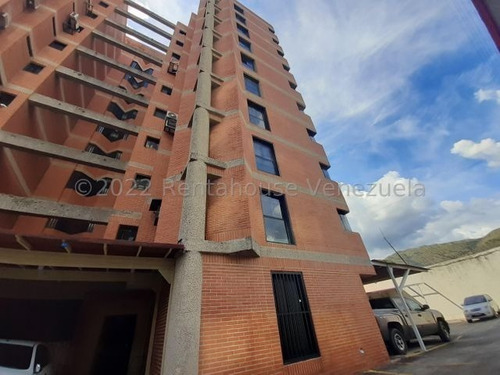 Yilmer Salazar Vende Apartamento En Urbanización Morichal La Victoria 24-16222 Yjs