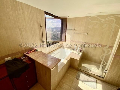 Pent House En Venta, En Santa Rosa De Lima, Mls #24-22244