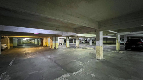 Venta Cochera En Edificio Categoría Zona Guemes