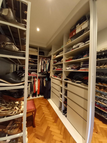 Casa Única Se Vende En Barrio Sur