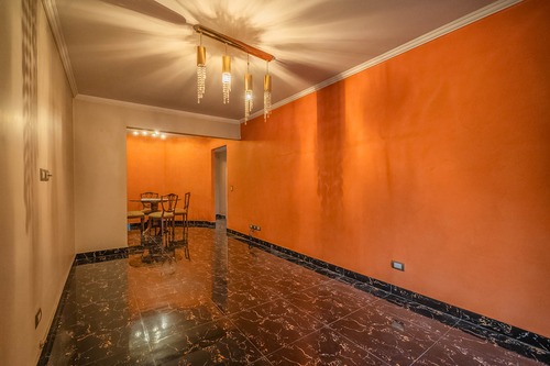 Venta Casa 4 Ambientes Con Patio Y Cochera En Ramos Mejía