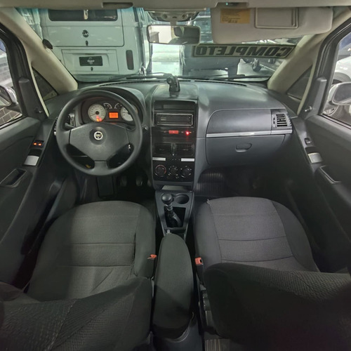 Fiat Idea Idea ELX 1.4 mpi Fire Flex 8V 5p