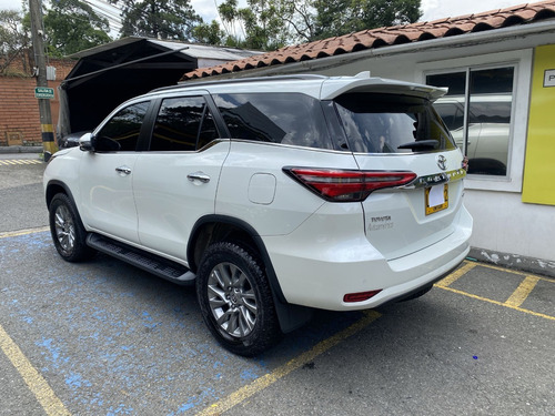 Toyota Fortuner 2.4 Srv Diesel 4x2 2022