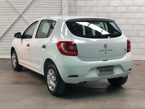 Imagen 2 de 11 de Renault Sandero Authentique 1.6 2017 * Financio * R. Menor *