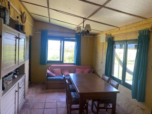 Vendo Casa En Barra De Valizas, Rocha, 3 Dormitorios, Parrillero Y Garage