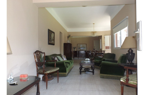 Imagen 3 de 20 de Casa De 4 Dormitorios En Barrio Inglés