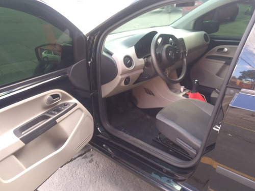 Volkswagen Up! 2015 1.0 Move 5p