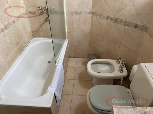 Imagen 17 de 24 de Casa De Estilo 4 Ambientes Con Patio Y Terraza En Gran Ubicación.