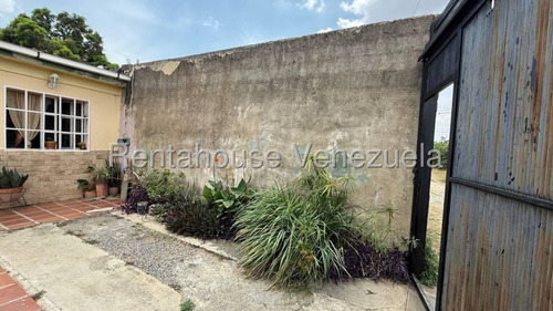 Venta Acogedora Casa Ubicada En Conjunto Cerrado,urb La Montanita Gabriela C