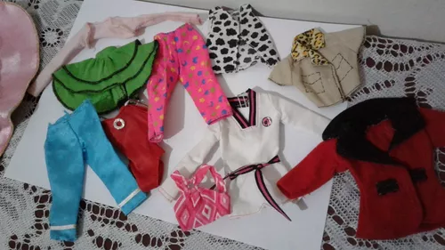 Vendo Barbie Original com Roupas Original, Brinquedo Barbie Usado 84110462