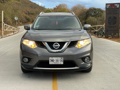 Nissan X-Trail 2.5 Advance 3 Row Mt