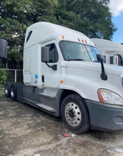 Cabezal Freightliner Cascadia Evolución 2014
