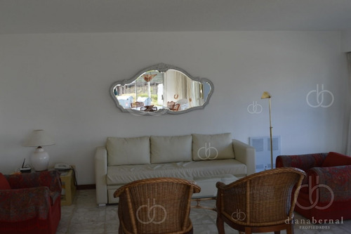 Imagen 4 de 20 de Apartamento En Goleta, En Venta, Mansa, Punta Del Este, 3 Dormitorios.