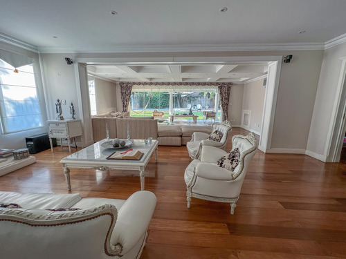 Casa En Venta En Martínez, San Isidro, G.b.a. Zona Norte
