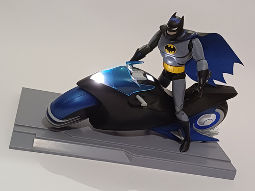 Batcycle & Batman Animated S. Mcfarlane No Dc Collectibles 