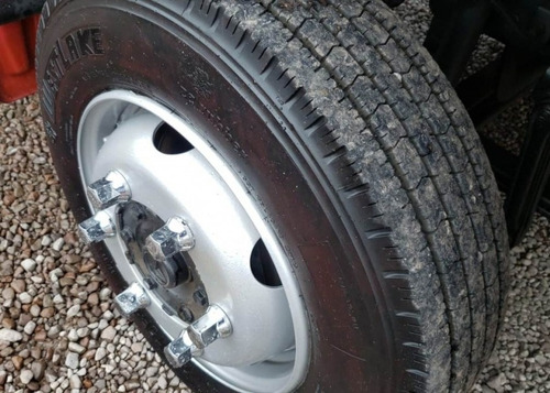Imagem 13 de 15 de Mercedes Benz 715 - Baú 5.40m