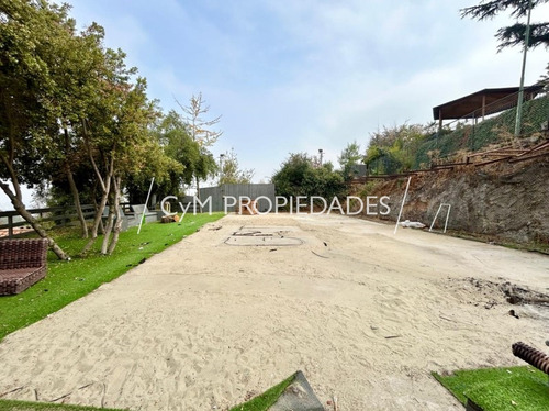 Mayflower/ Calle Cerrada