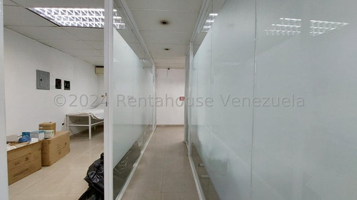 Oficina En Alquiler Los Chaguaramos 24-23502