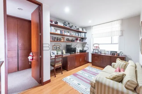 Apartamento En Arriendo En El Chico. Cod A2005