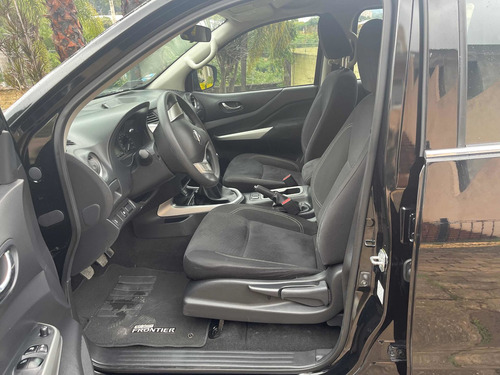 Imagen 7 de 10 de Nissan Np300 Frontier 2020 2.5 Le Aa Mt