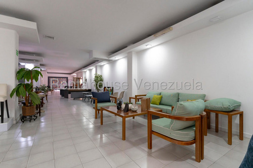 Ss: Vende Edificio 23-9006 En La Yaguara De 10.430 M2