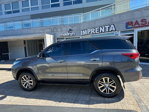 Toyota Hilux SW4 2.8 Srx 177cv 4x4 7as At