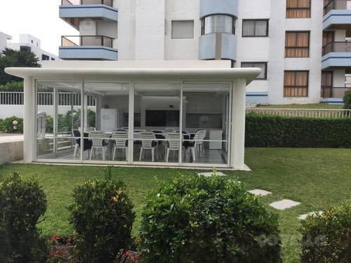 Imagen 16 de 22 de Venta Torre New York Punta Del Este Parada 6 Playa Brava