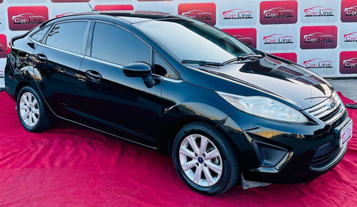 Imagem 6 de 8 de Ford Fiesta 1.6 Se Sedan 16v Flex 4p Manual