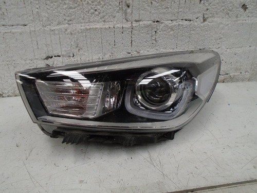 Faro Izquierdo Fondo Negro Led Kia Rio 18-19 Detalles