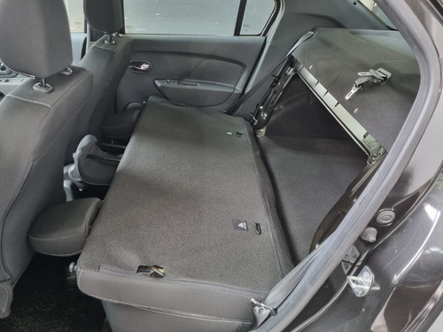 Imagen 4 de 15 de Renault Logan Zen 1.6 (mja)