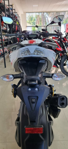 Imagen 6 de 15 de Tvs Rtr 200
