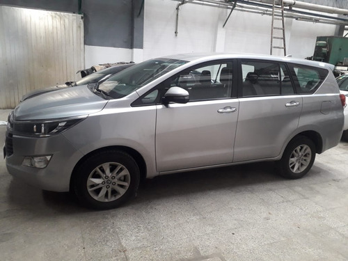 Toyota Innova Srv 2.7n At 8a / Nafta / 2019