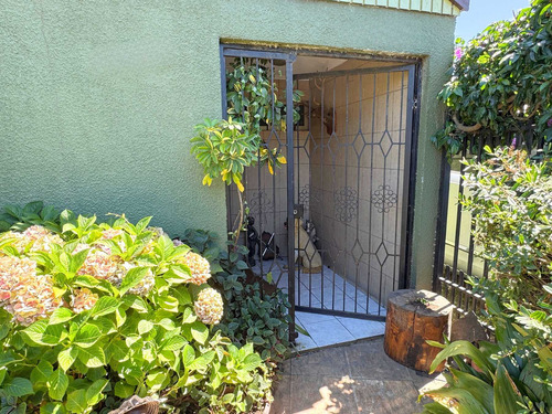 Amplia Y Cómoda Casa En Concepción Centro (81179)
