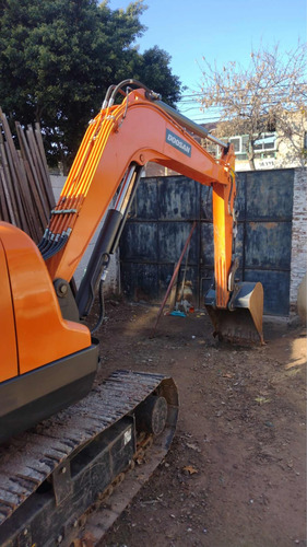 Doosan 60l. 216 Horas. 1er Dueño. Iva A Convenir