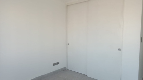 Departamento Remodelado Con Hermosas Áreas Verdes