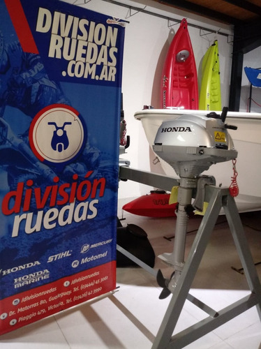 Imagen 4 de 16 de Motor Honda Bf 2 Hp División Ruedas Oficial