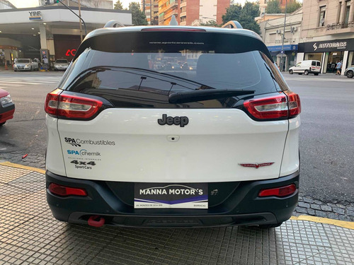 Imagen 6 de 12 de Jeep Cherokee Trailhawk 3.2 V6 270cv At9