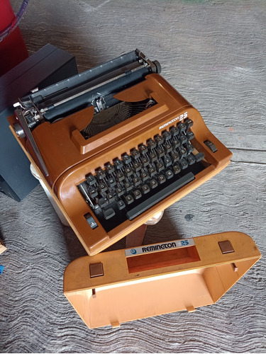 Máquina De Escribir Remington 25