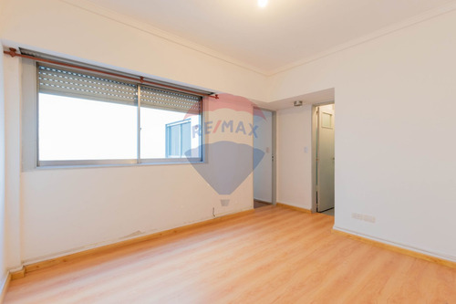 Imagen 2 de 13 de Departamento 2 Amb Venta Balcon, Oportunidad